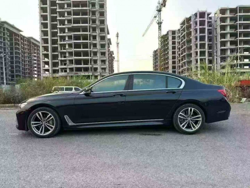 贵港19年宝马7系5