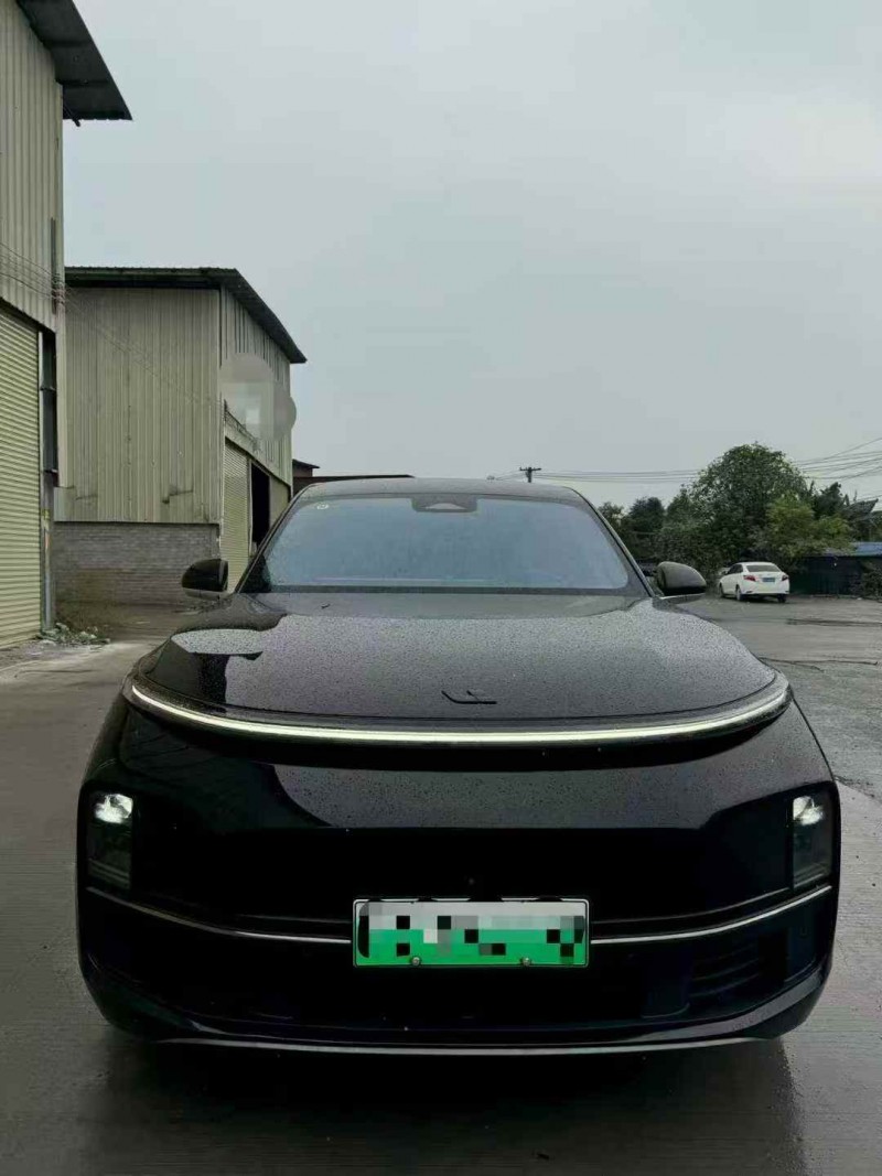 广州23年理想L81