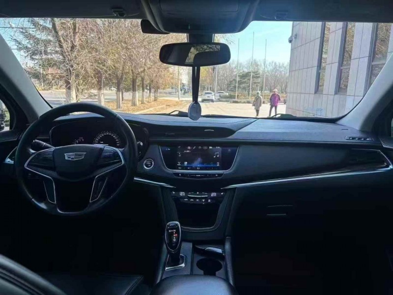 吉林16年凯迪拉克XT54