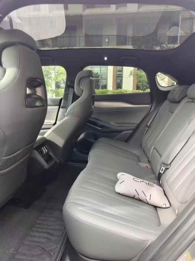 广州25年比亚迪宋新能源4