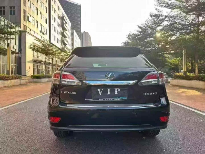 广州15年雷克萨斯RX9
