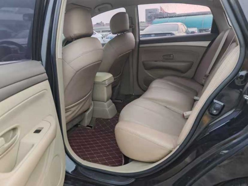 东莞18年日产轩逸9