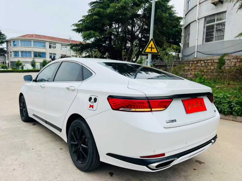 烟台22年吉利博瑞8