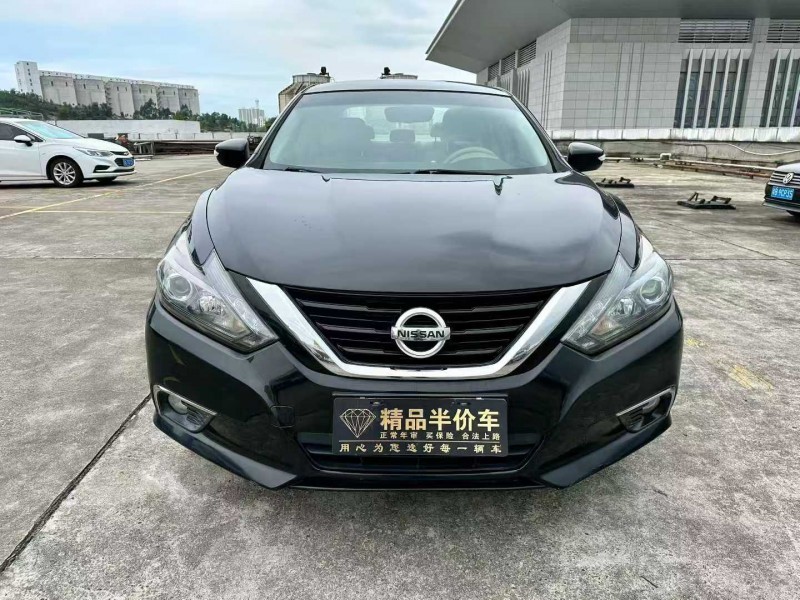 东莞18年日产天籁1