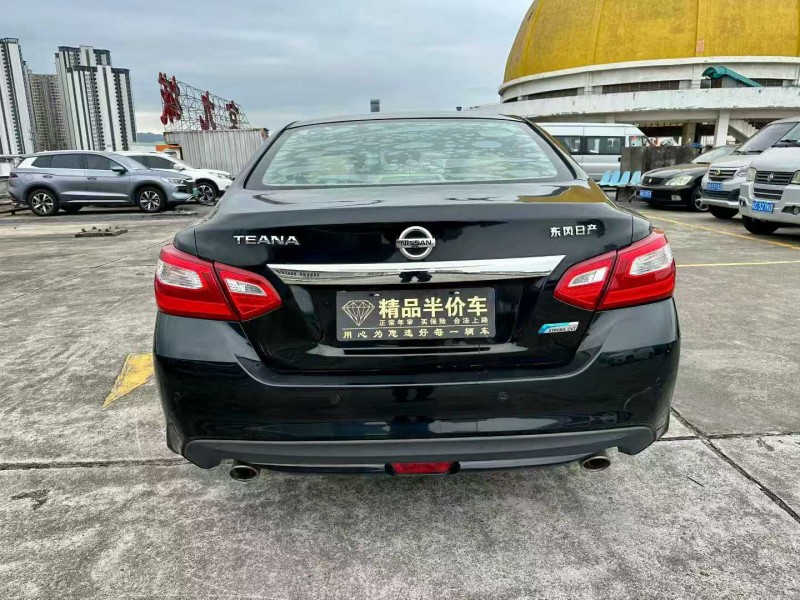 东莞18年日产天籁8