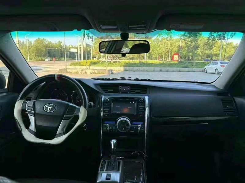 吉林17年丰田锐志5