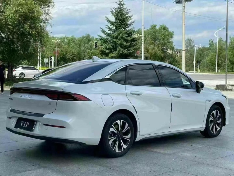 吉林23年传祺埃安S2