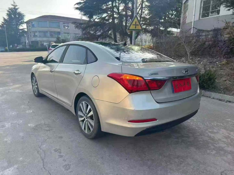 烟台16年现代名图8