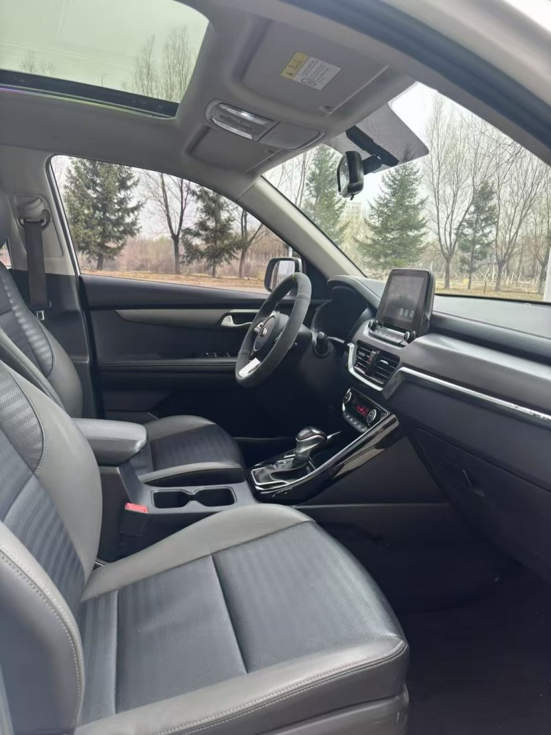 吉林20年起亚智跑8