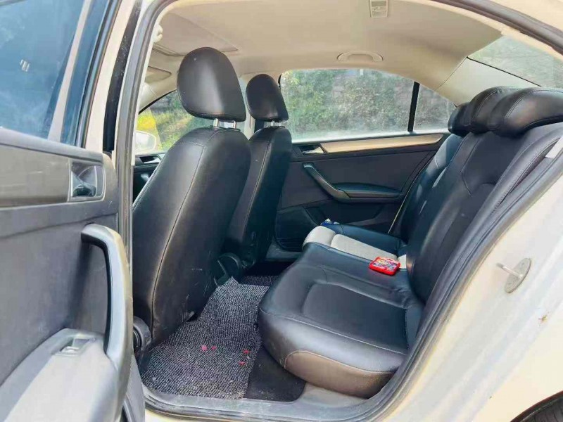 烟台15年大众桑塔纳4