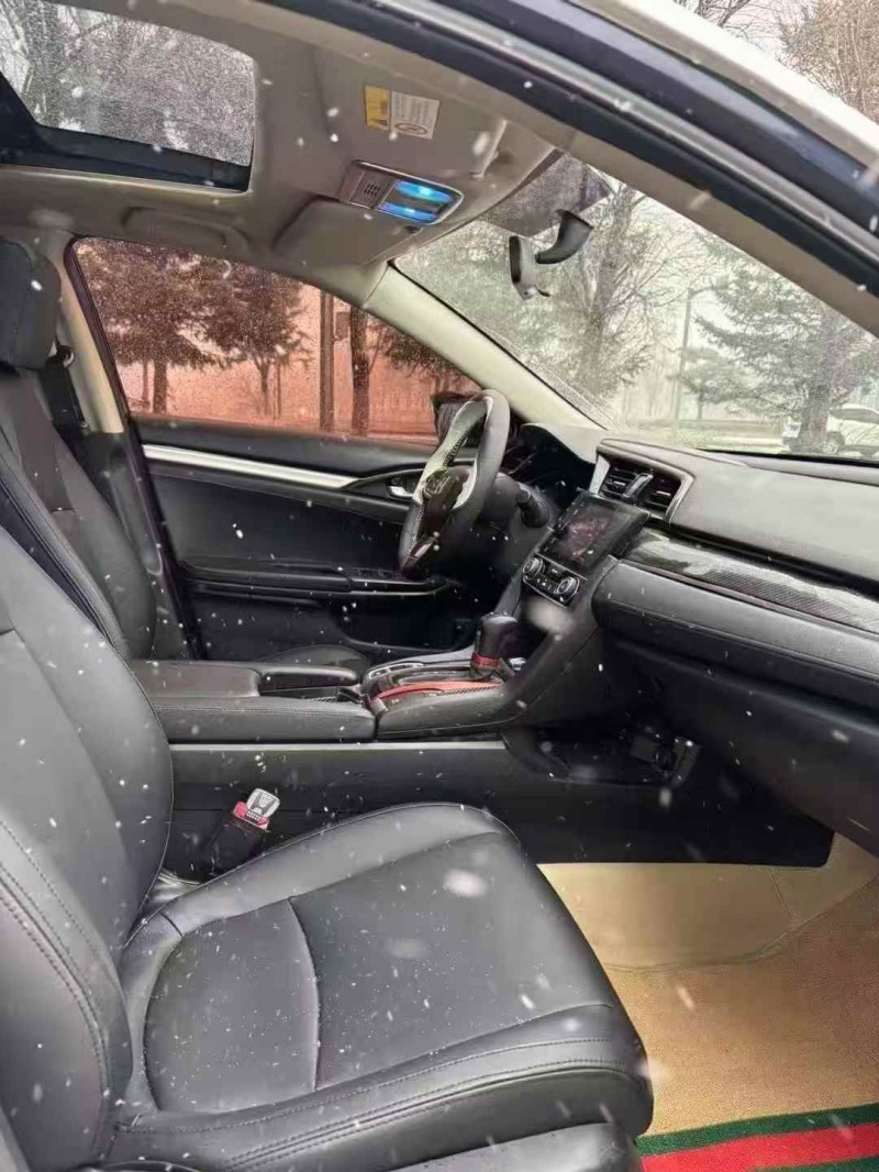 吉林17年本田思域6