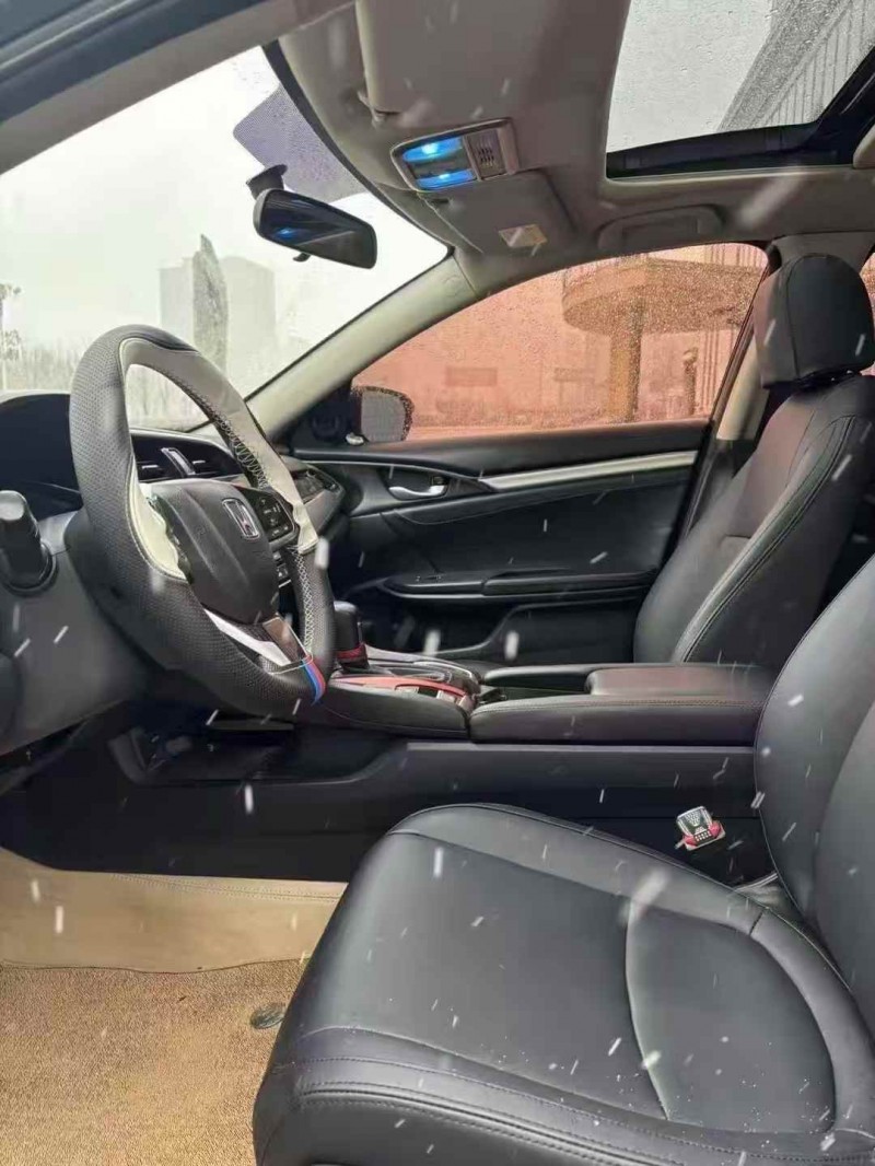 吉林17年本田思域7