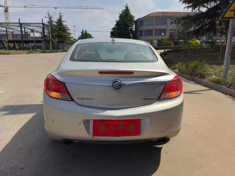 烟台13年别克君威9