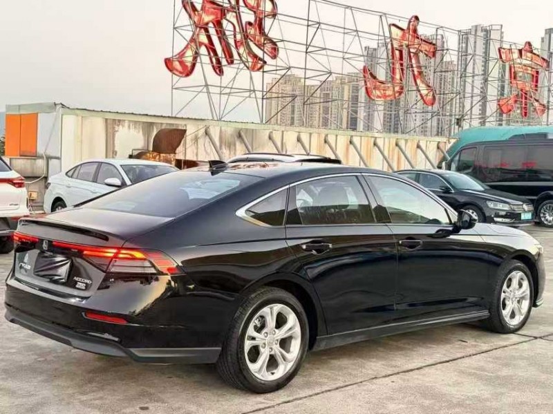 东莞23年本田雅阁9