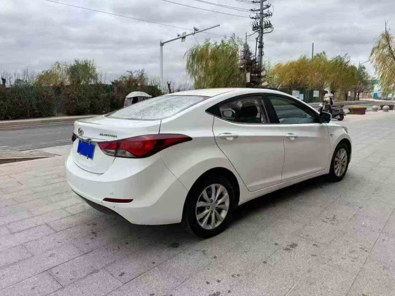 徐州18年现代朗动8