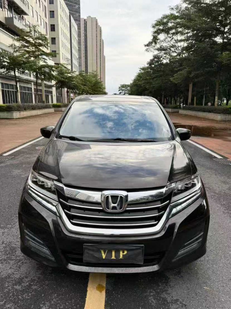 东莞18年本田艾力绅1