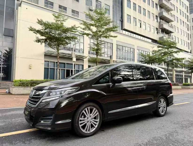 东莞18年本田艾力绅2