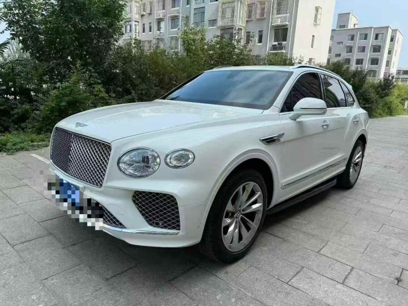 沧州21年宾利添越3