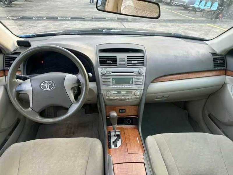 东莞11年丰田凯美瑞4