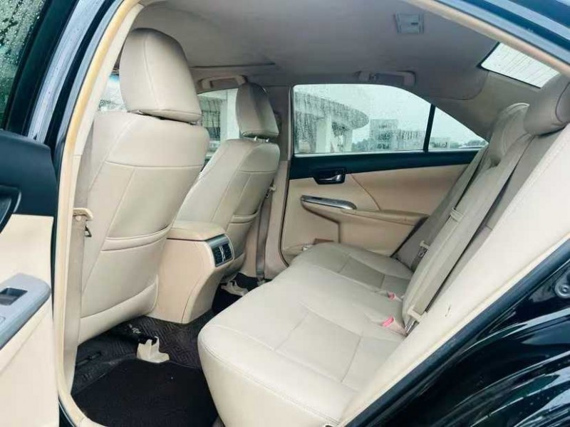 东莞12年丰田凯美瑞4