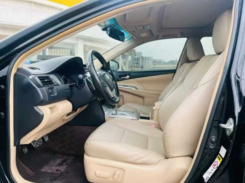 东莞12年丰田凯美瑞8