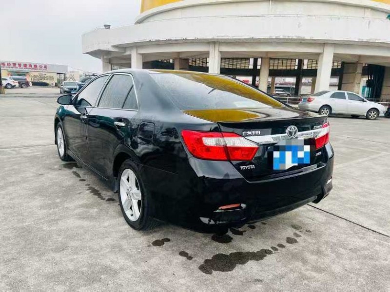 东莞12年丰田凯美瑞9