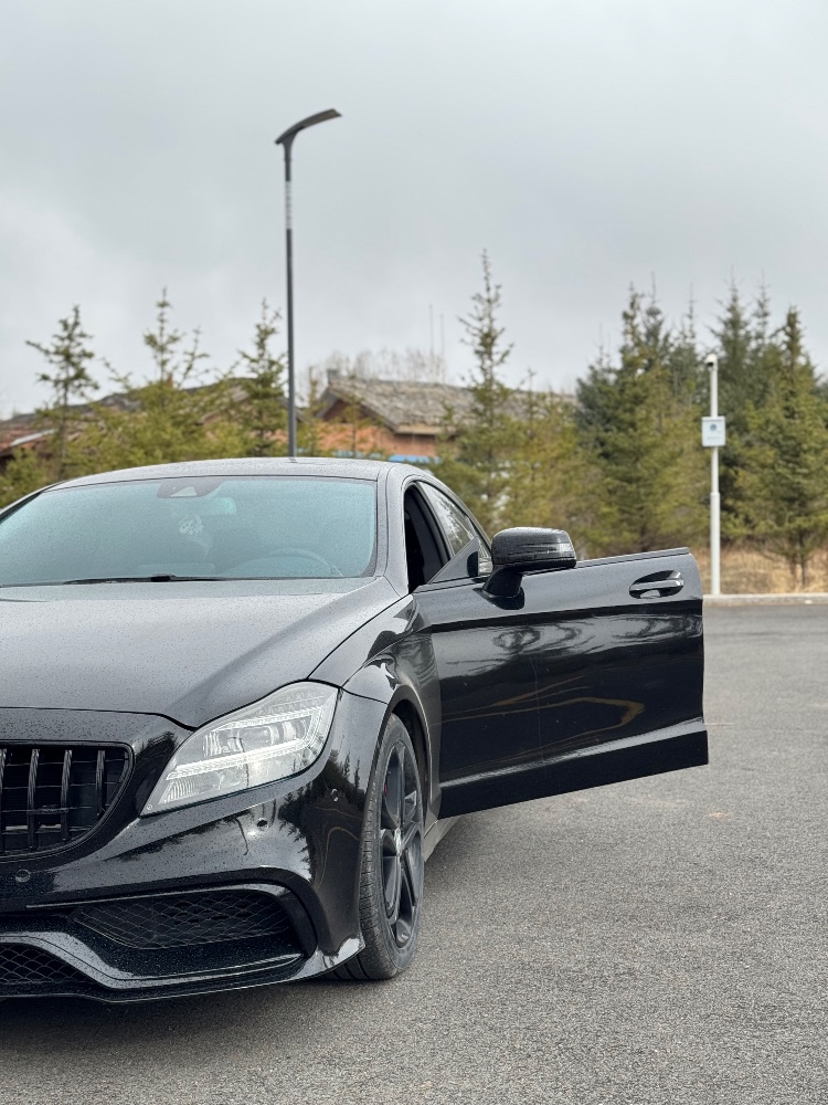 甘南16年奔驰CLS7