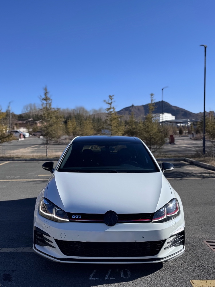 甘南18年大众高尔夫1