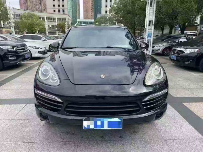 徐州14年保时捷卡宴1