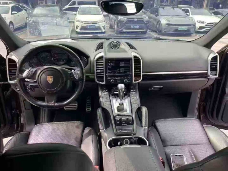 徐州14年保时捷卡宴4