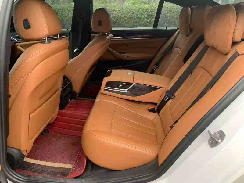 江门18年宝马5系4