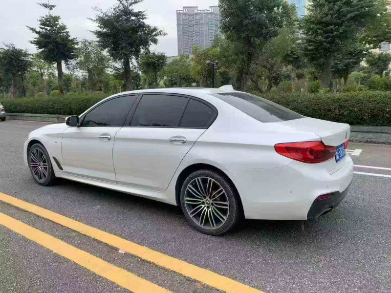 江门18年宝马5系7