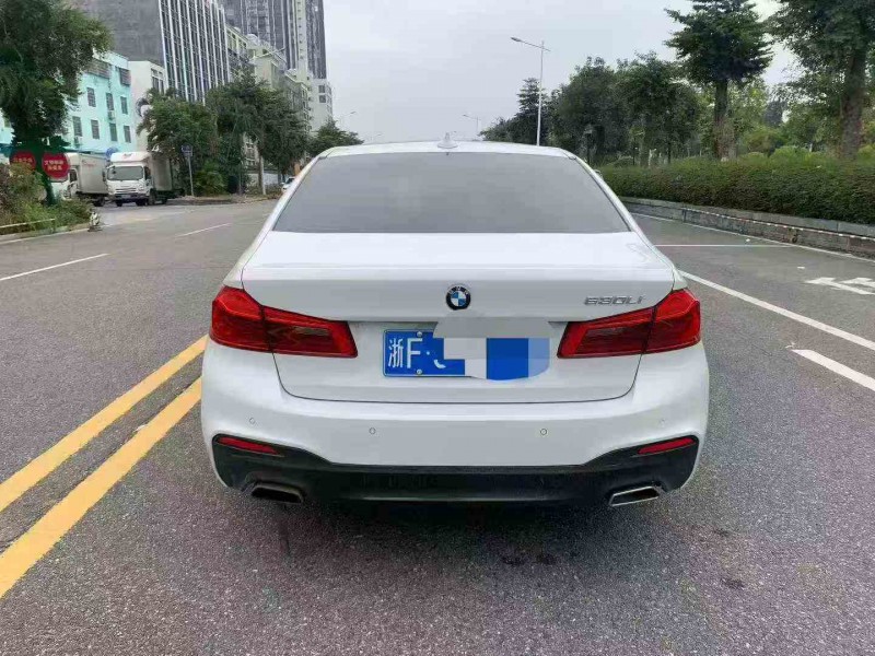 江门18年宝马5系9