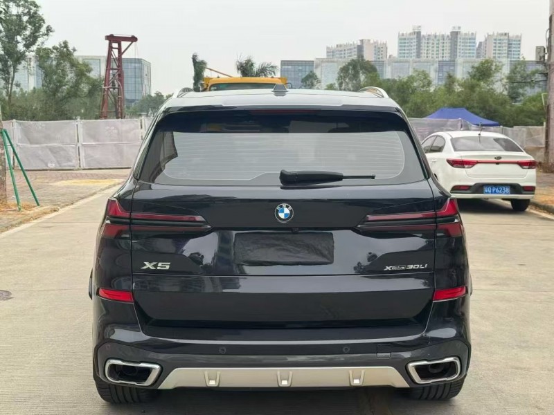 广州24年宝马X58