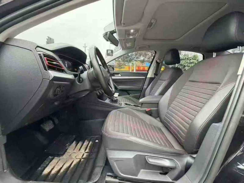 湛江23年大众朗逸4