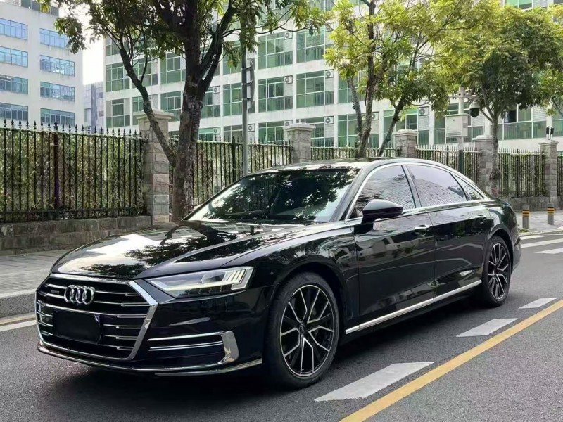 深圳21年奥迪A8L3