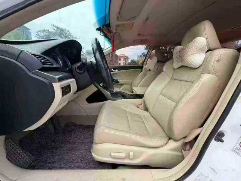 湛江14年本田思铂睿5