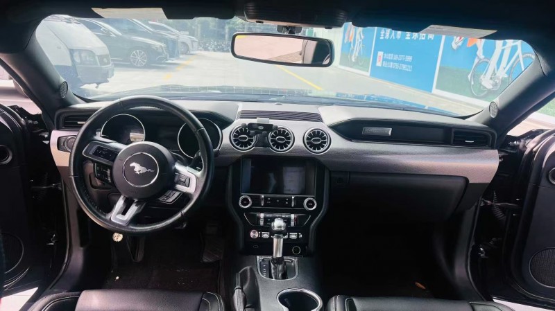 深圳20年福特野马5