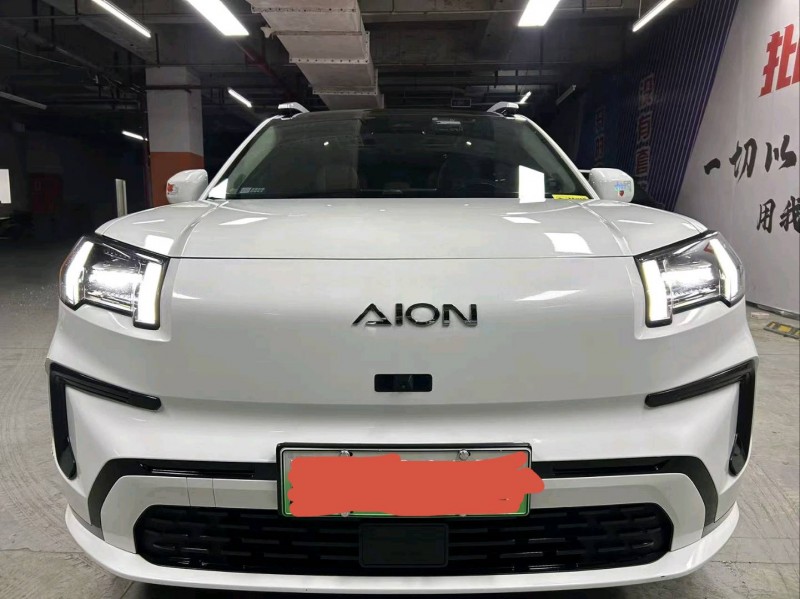 成都25年传祺埃安V1