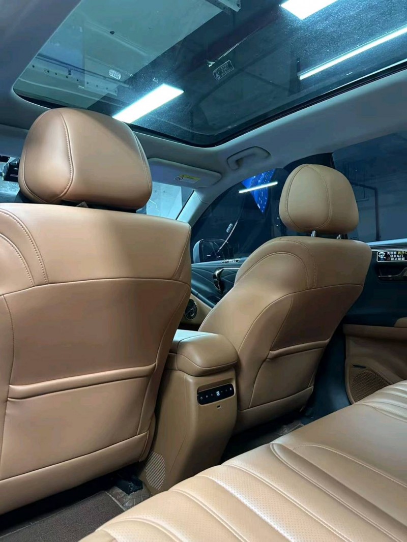 成都25年传祺埃安V5