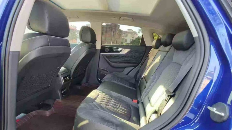 湛江23年红旗HS56