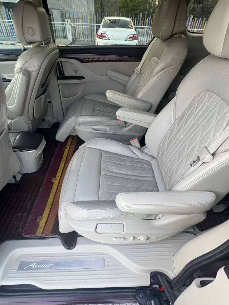 郑州17年别克GL84