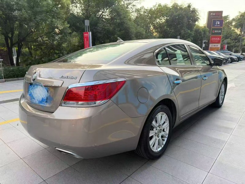 深圳13年别克君越7