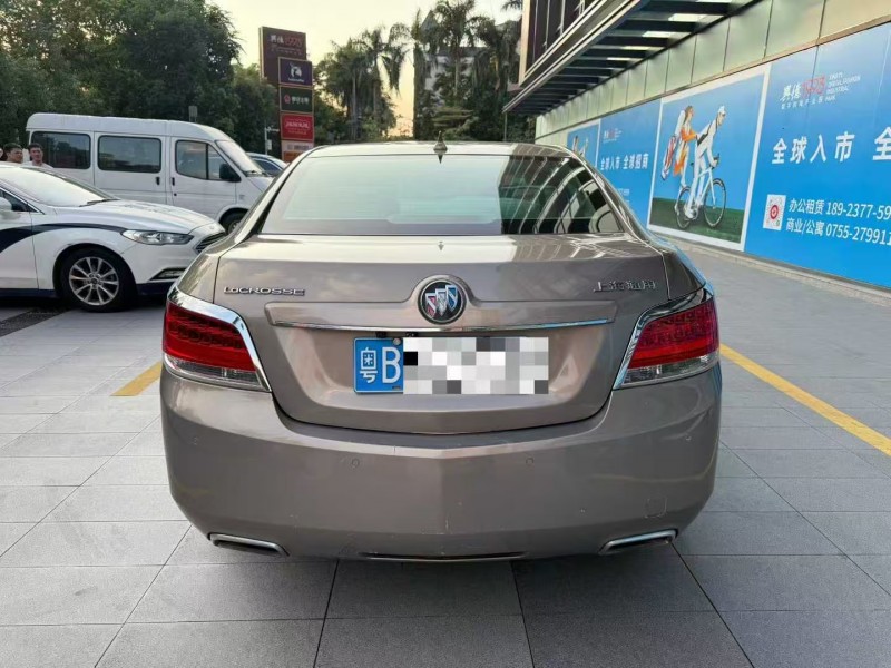 深圳13年别克君越9