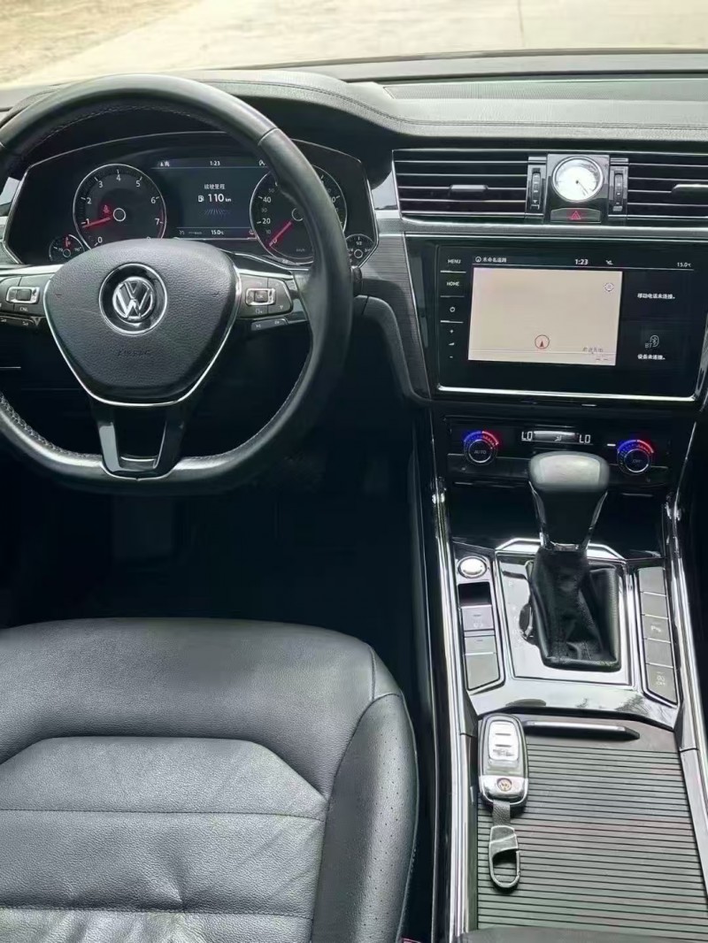 保定19年大众辉昂3