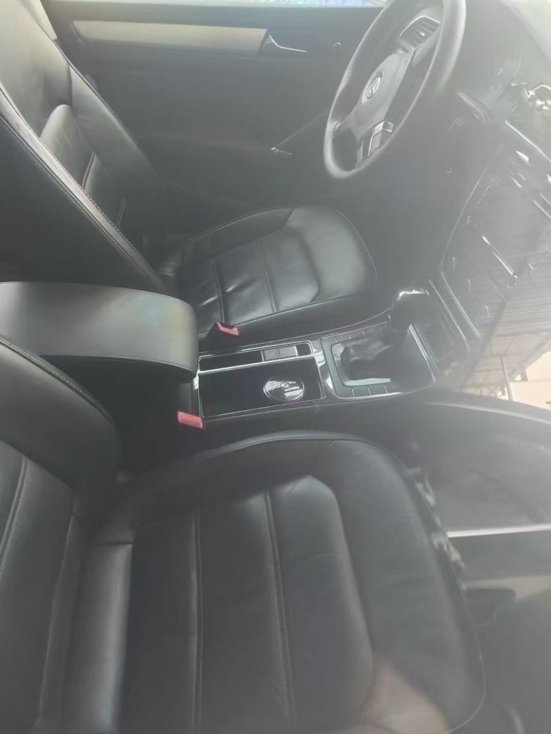 保定19年大众辉昂5