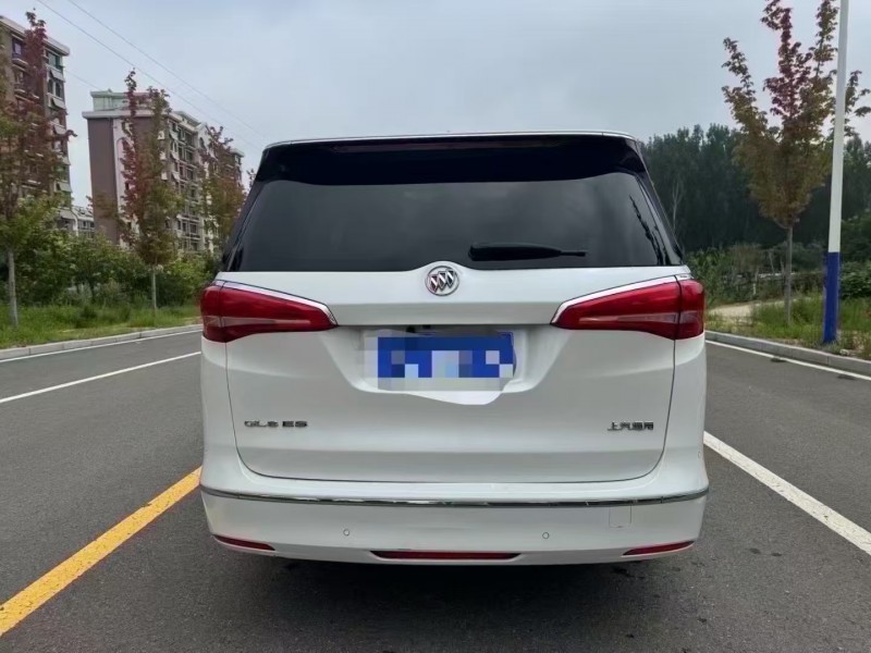 保定19年别克GL87