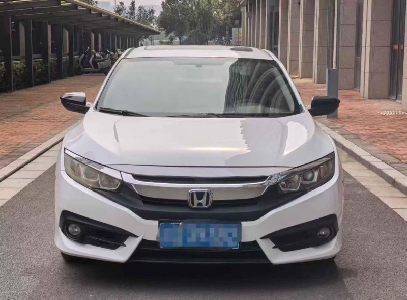 郑州17年本田思域1