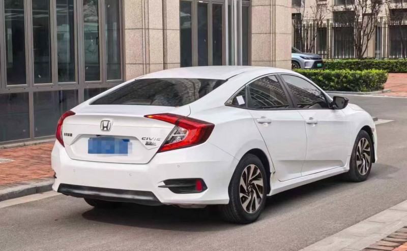 郑州17年本田思域6