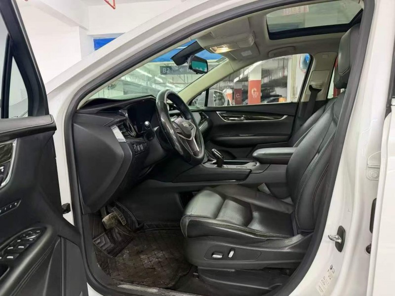 广州17年凯迪拉克XT54